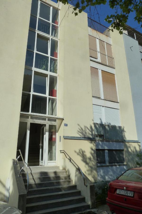 Apartments By The Sea Omis - 15485 Exterior foto